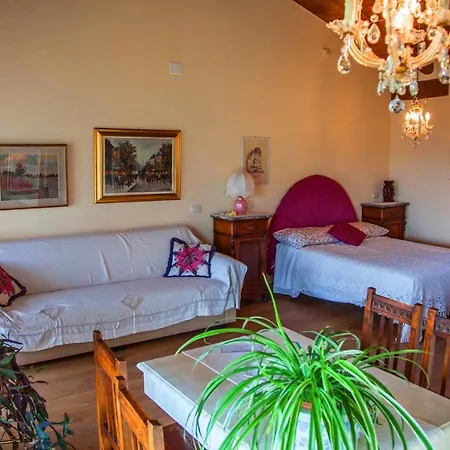 Bed & Breakfast Magiche Langhe Paroldo