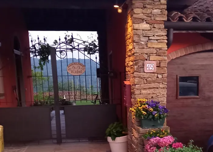 Magiche Langhe Frühstückspension 3*